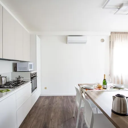 Borgo Verticale Luxury Apartments Feltre Exterior photo