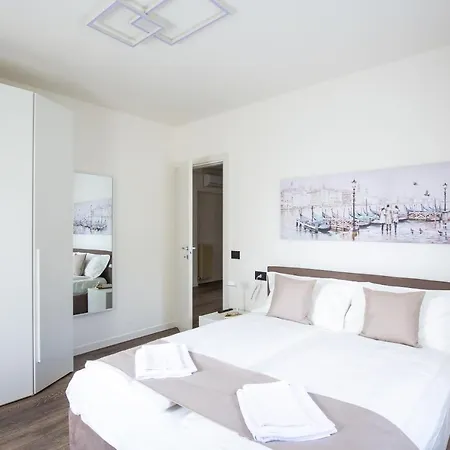 Borgo Verticale Luxury Apartments Feltre Exterior photo