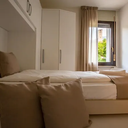 Borgo Verticale Luxury Apartments Feltre Exterior photo