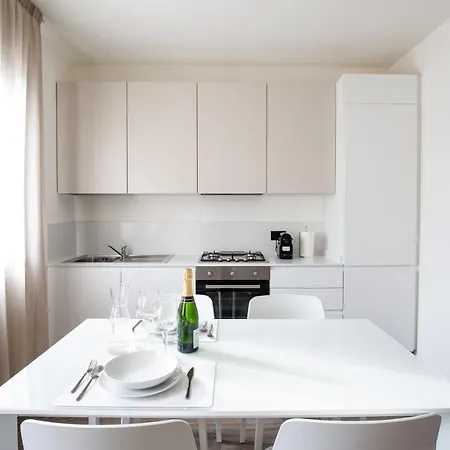 Borgo Verticale Luxury Apartments Feltre Exterior photo