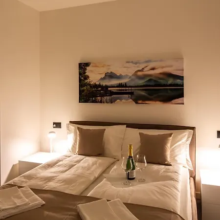 Borgo Verticale Luxury Apartments Feltre Exterior photo