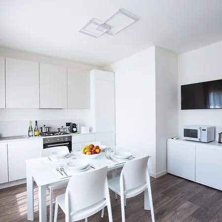 Borgo Verticale Luxury Apartments Feltre Exterior photo